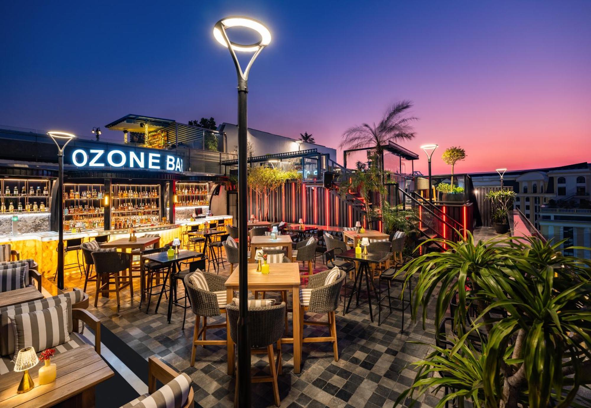Grand Hotel Du Lac Ханой Экстерьер фото OZONE Bar
